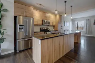 500, 501 River Heights Drive 