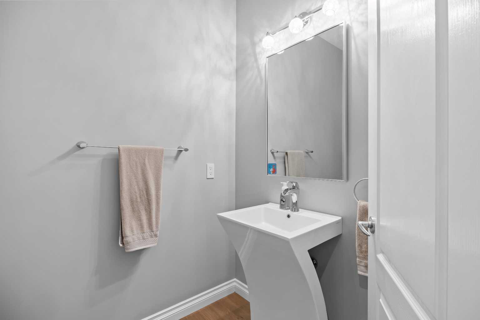 18 Hidden Creek Manor NW
