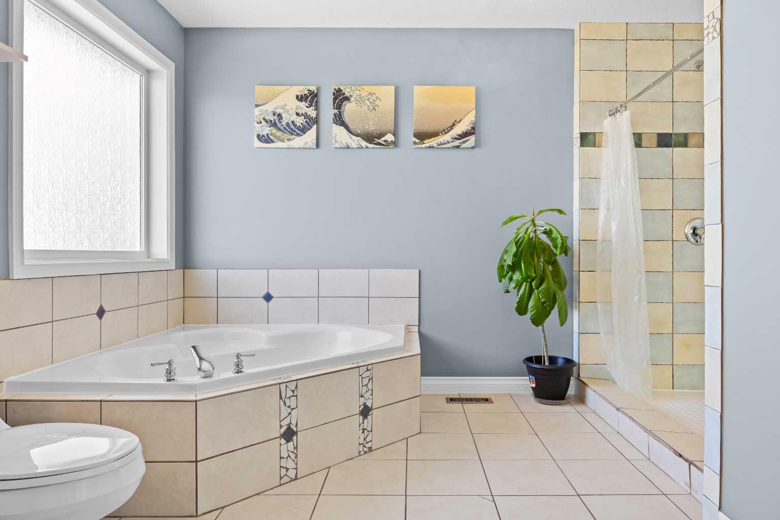 18 Hidden Creek Manor NW