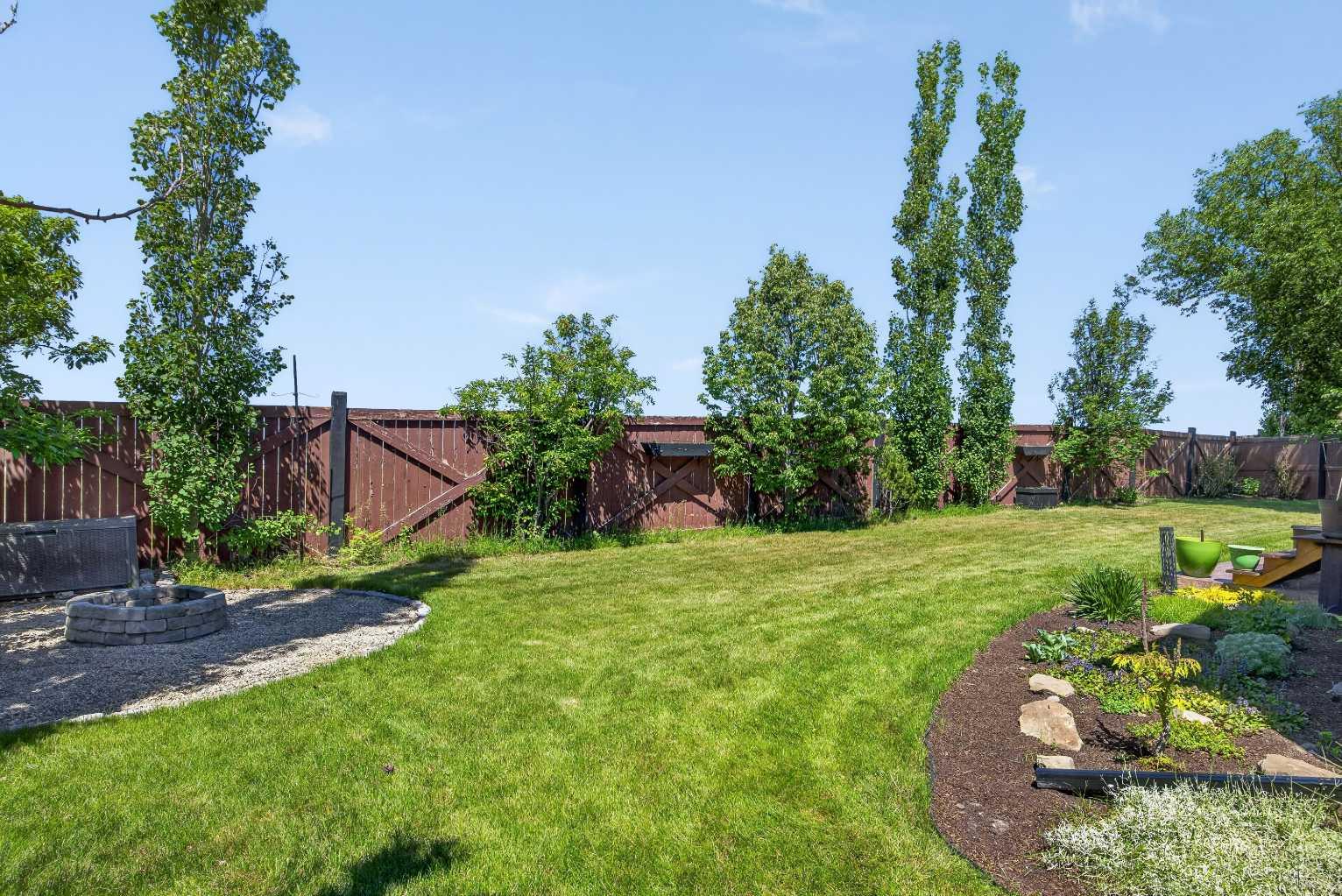 18 Hidden Creek Manor NW
