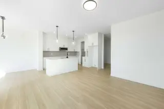 96 Heritage Manor 