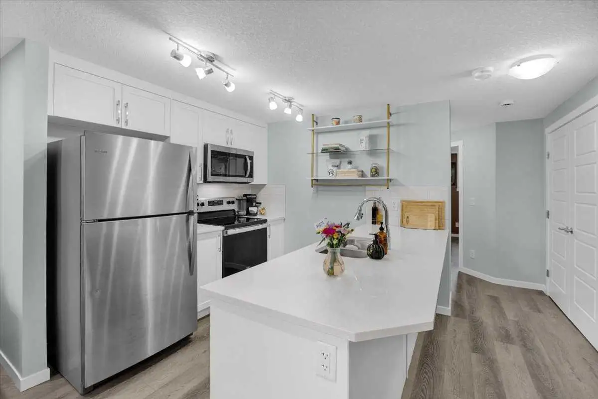 216, 474 Seton Circle SE