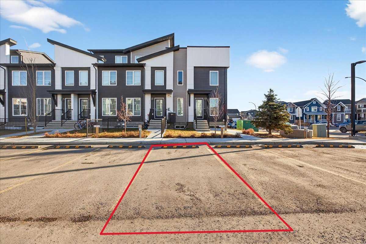 216, 474 Seton Circle SE