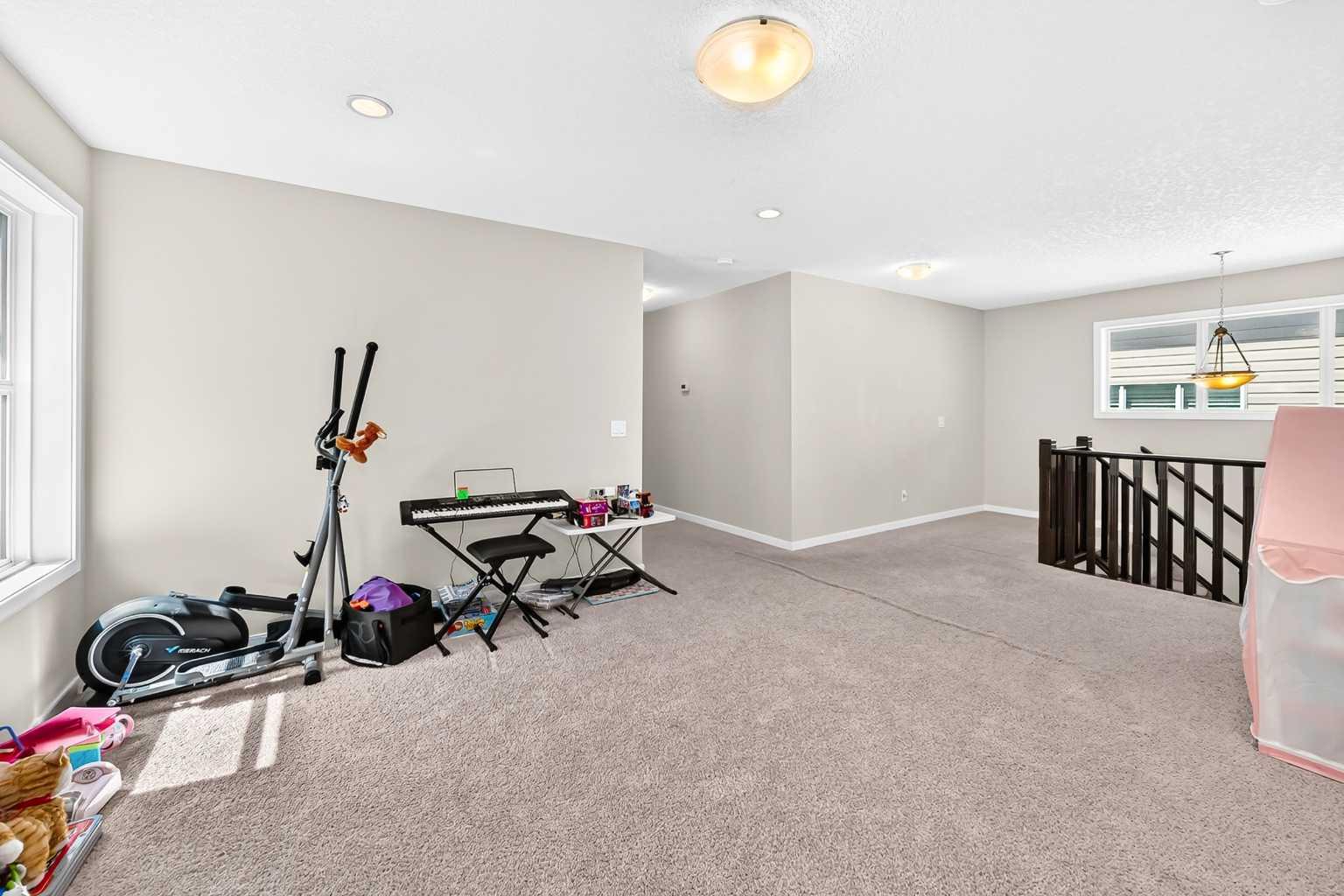 56 PANATELLA Parade NW
