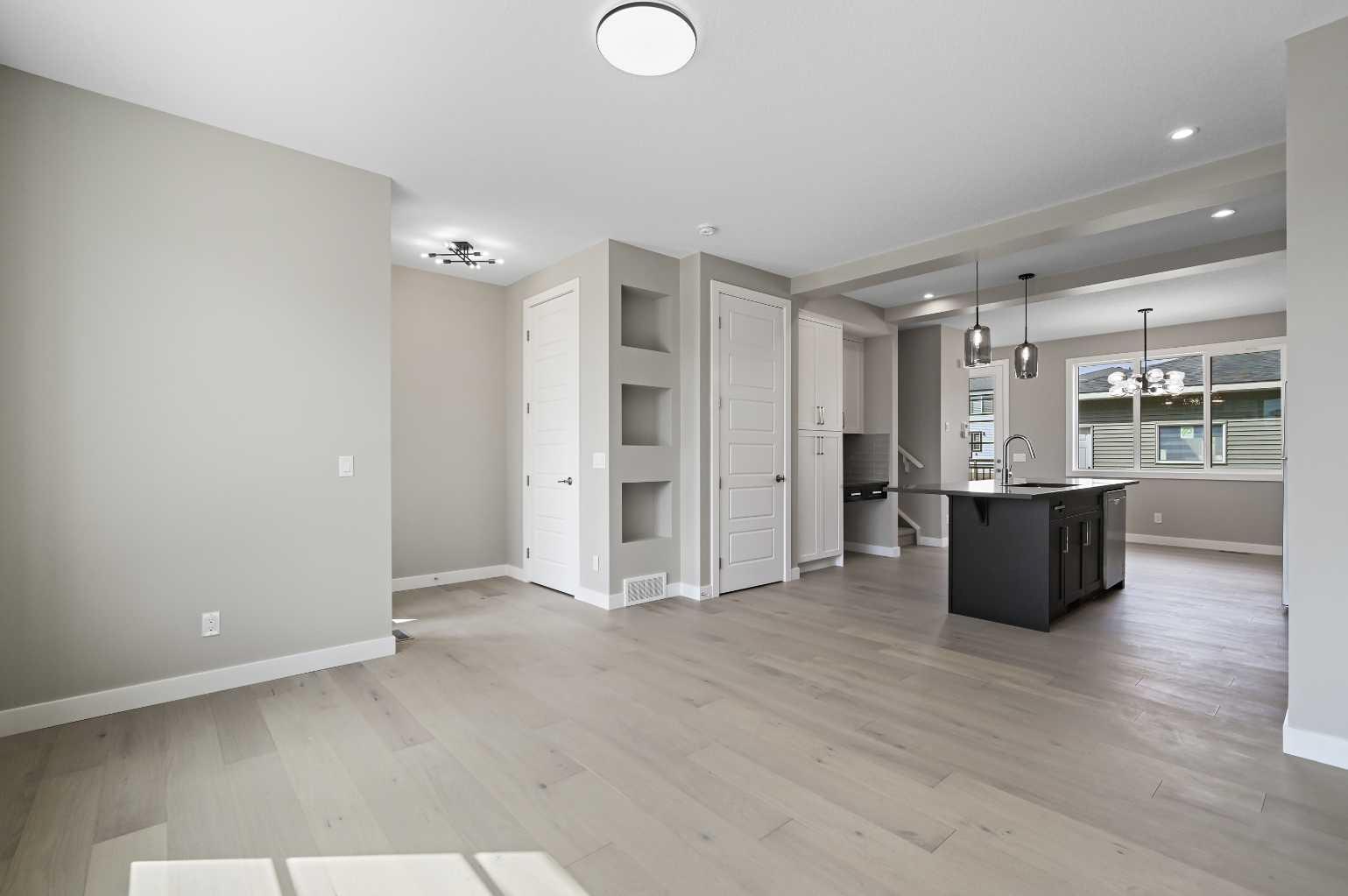 1130 Cobblestone Boulevard SW