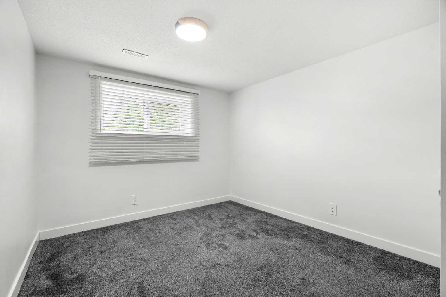 424 Penbrooke Crescent SE