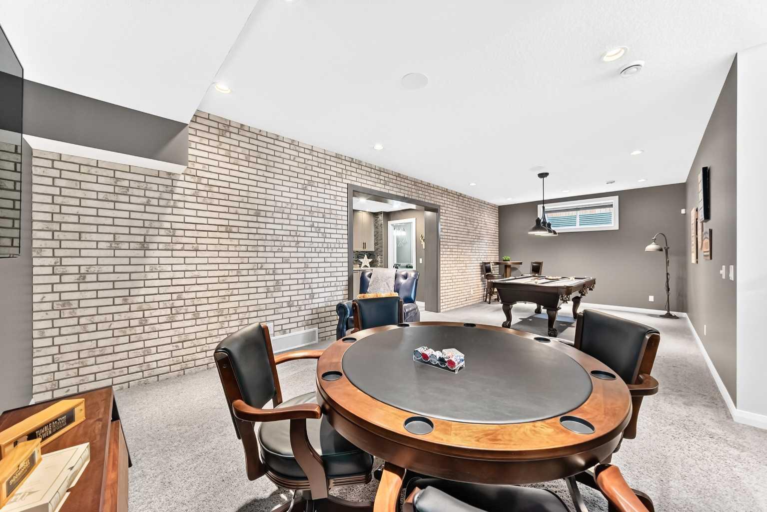 209 SANDPIPER Boulevard 