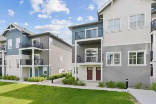 1001, 24 Rivercrest Drive 