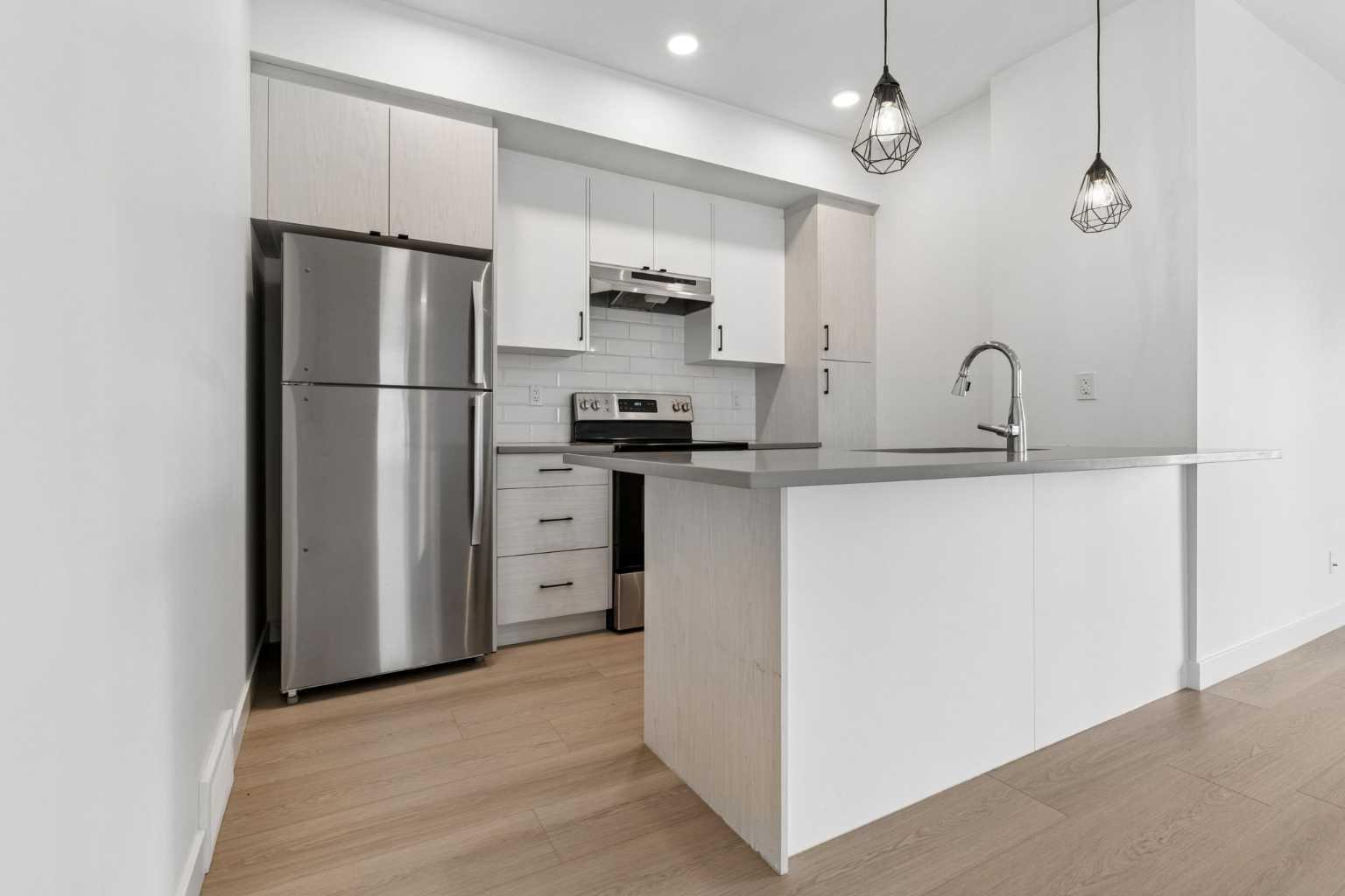 1001, 24 Rivercrest Drive 