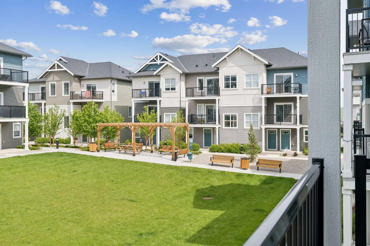 1001, 24 Rivercrest Drive 