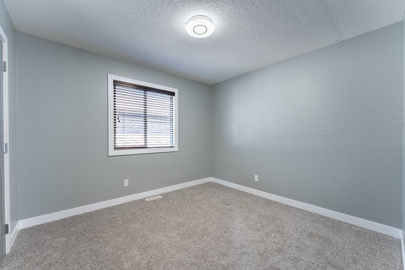 136 Legacy Circle SE