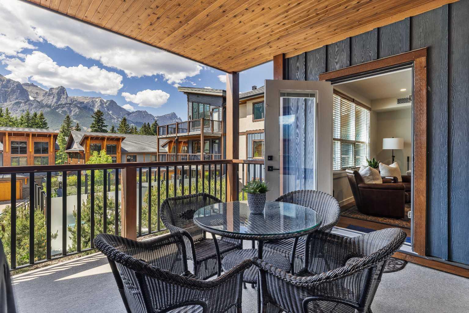 206, 1105 Spring Creek Drive 