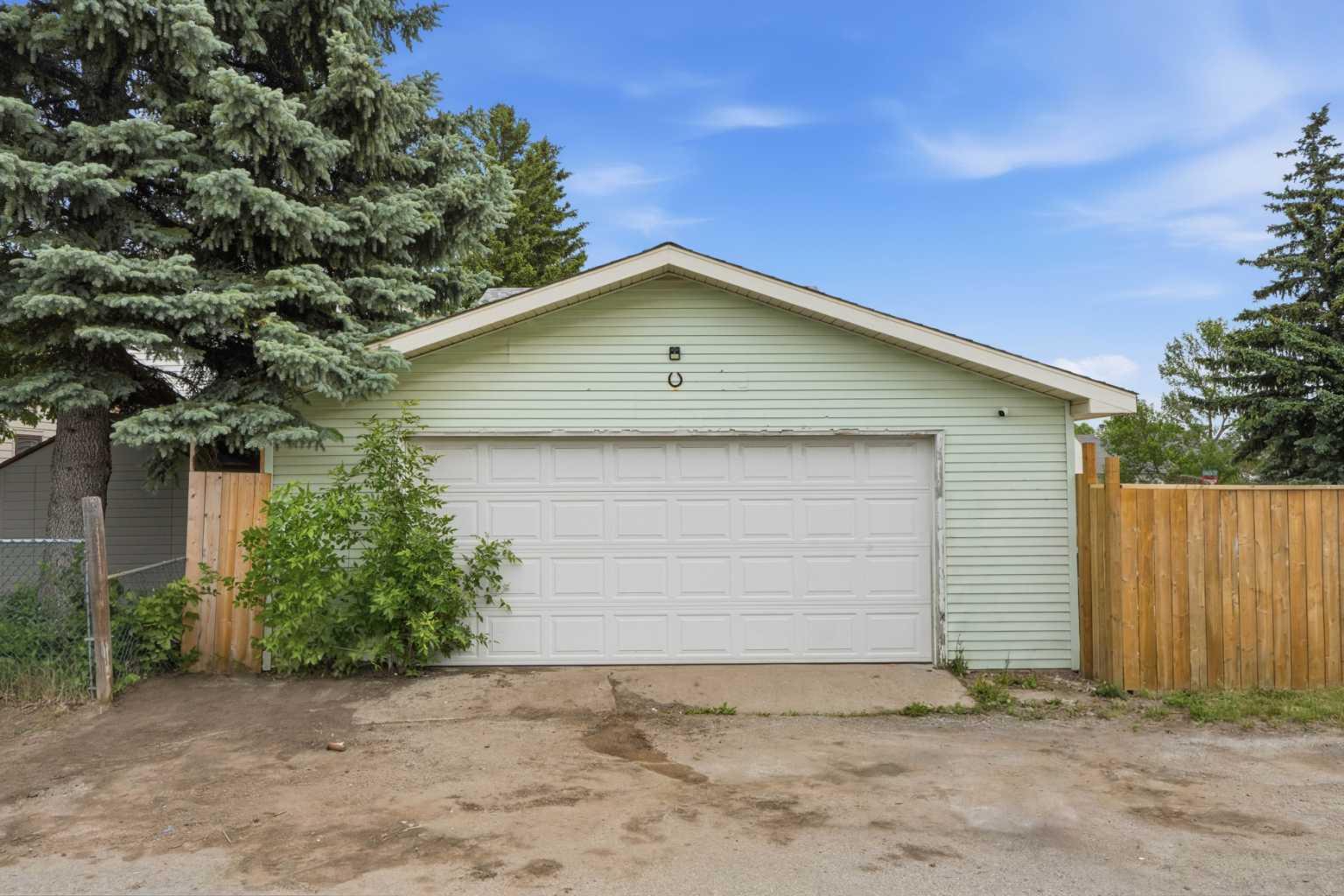 255 Falton Drive NE
