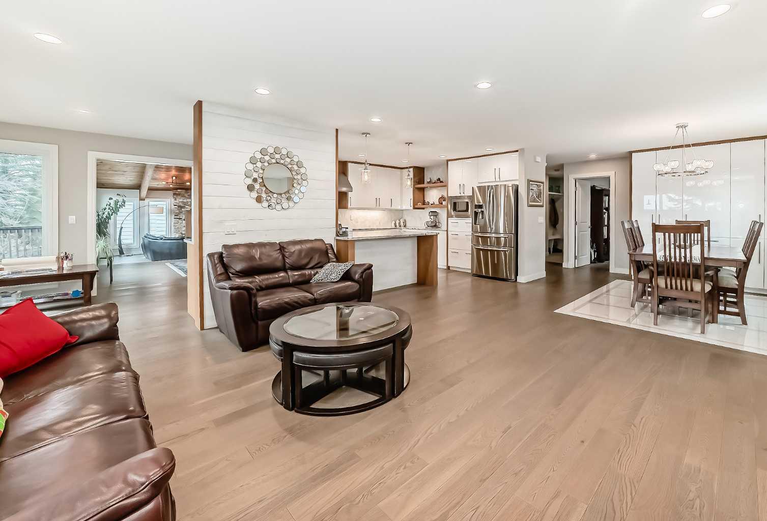 56 Patterson Crescent SW
