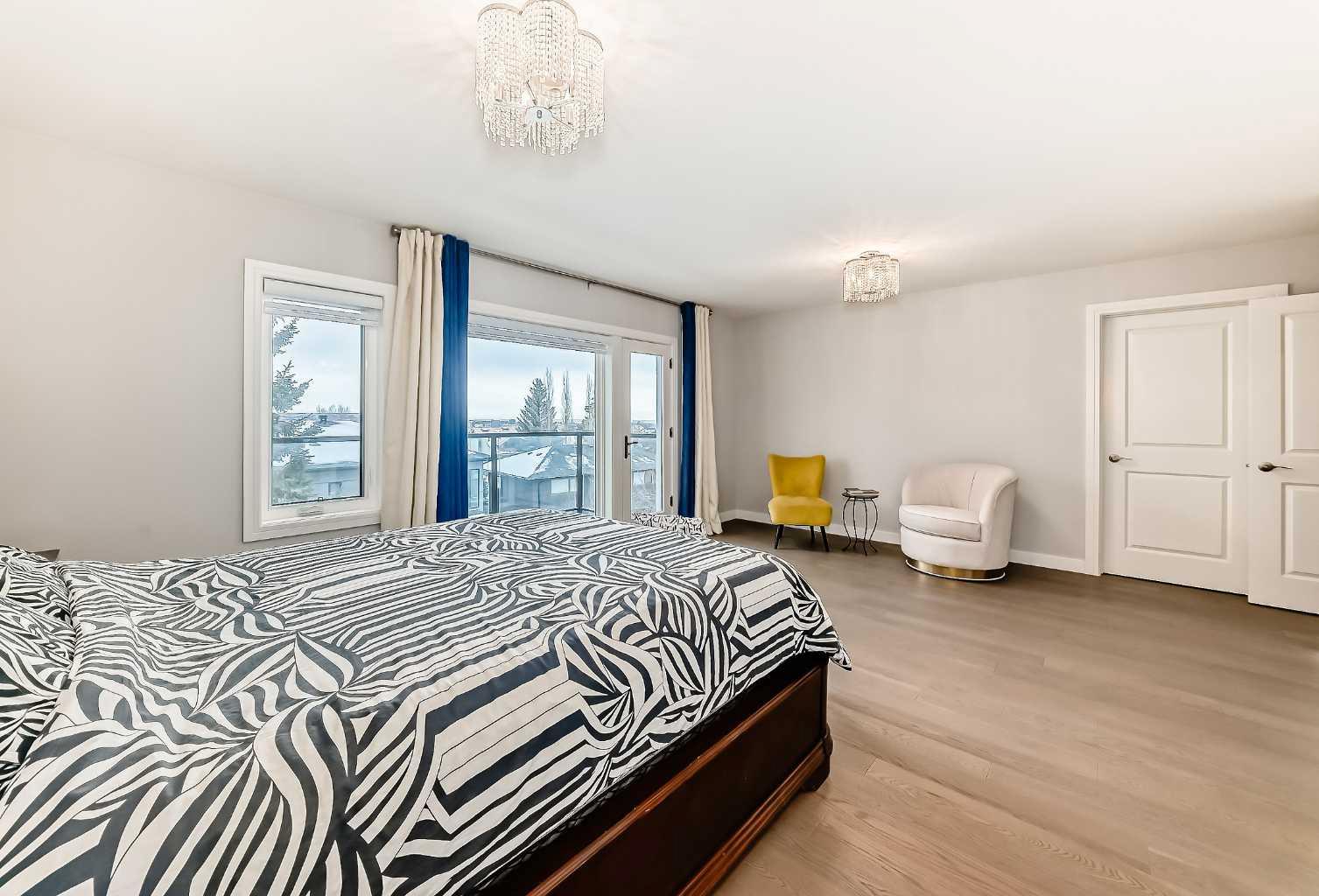 56 Patterson Crescent SW