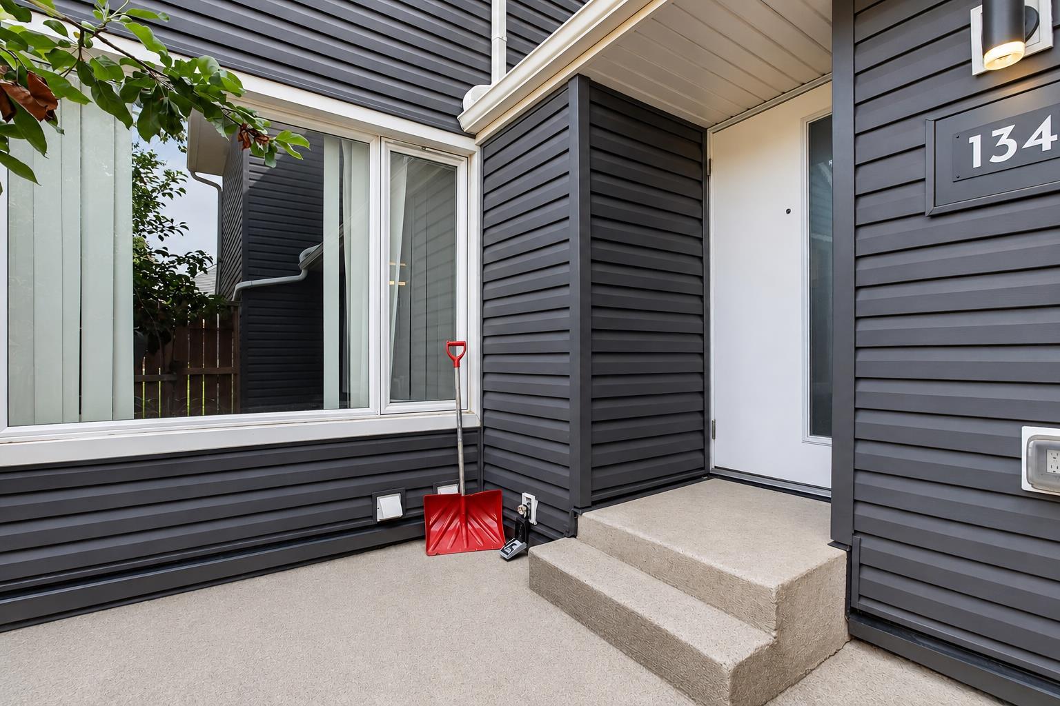 134, 48 Glamis Green SW