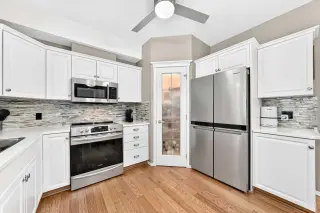 161, 15 Everstone Drive SW