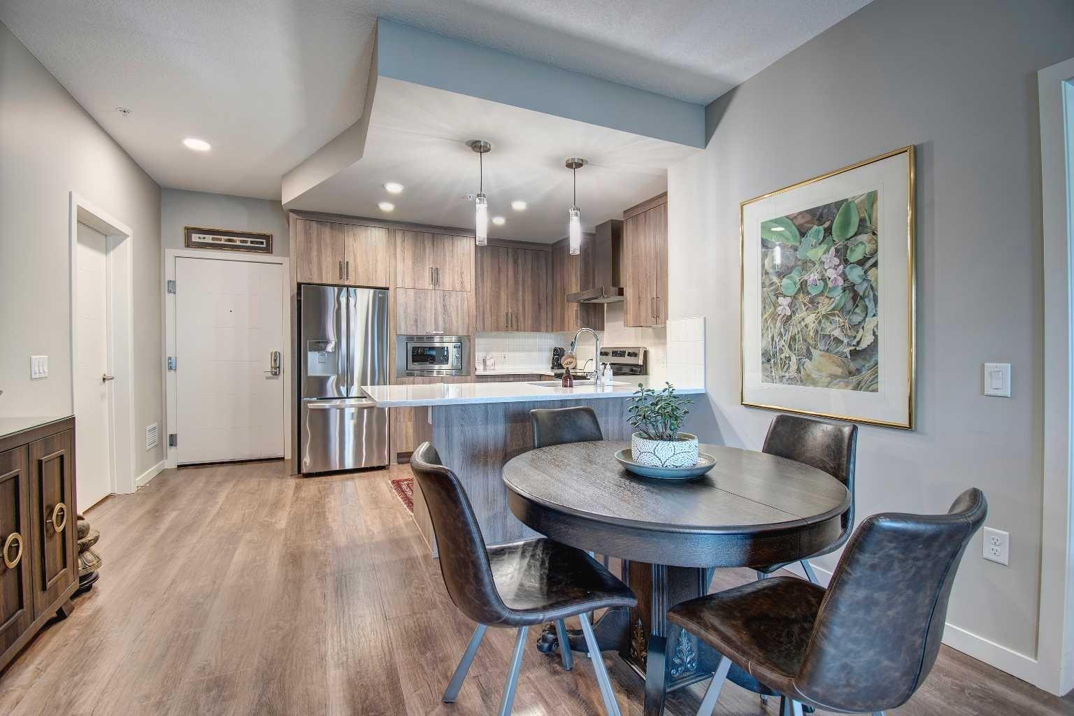 208, 12 Mahogany Path SE