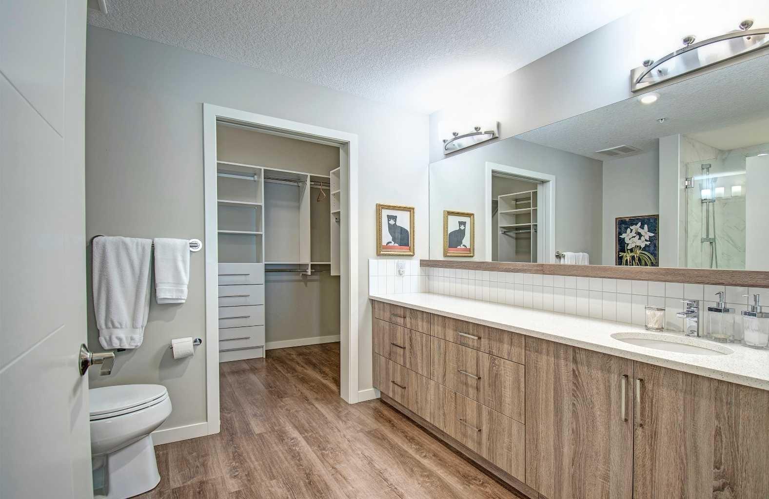 208, 12 Mahogany Path SE