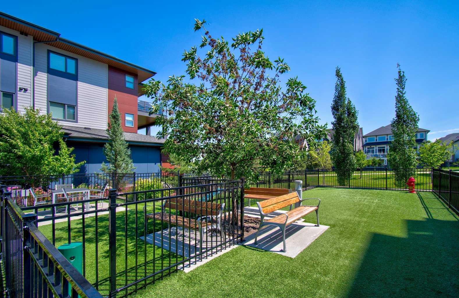 208, 12 Mahogany Path SE