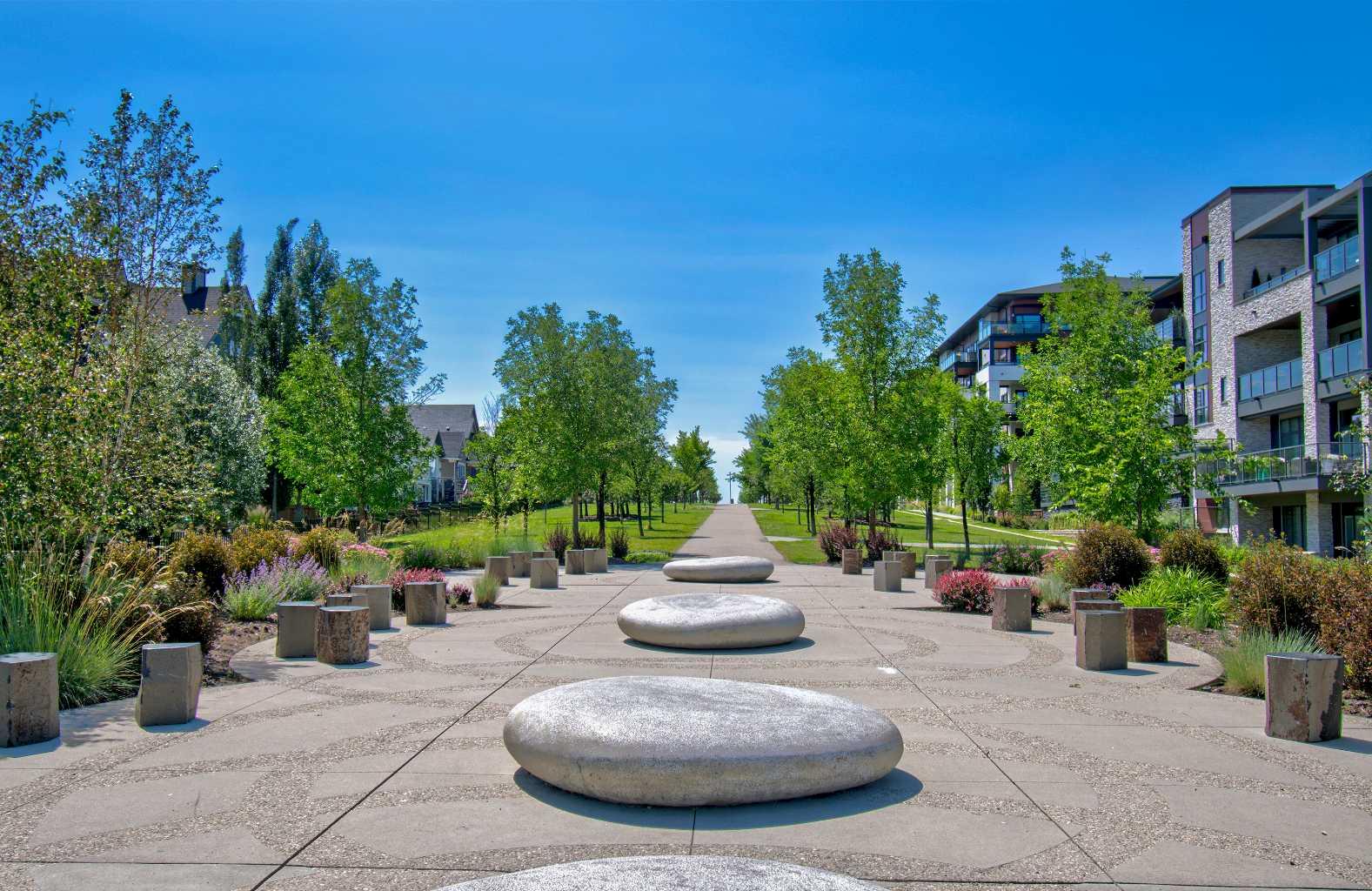 208, 12 Mahogany Path SE