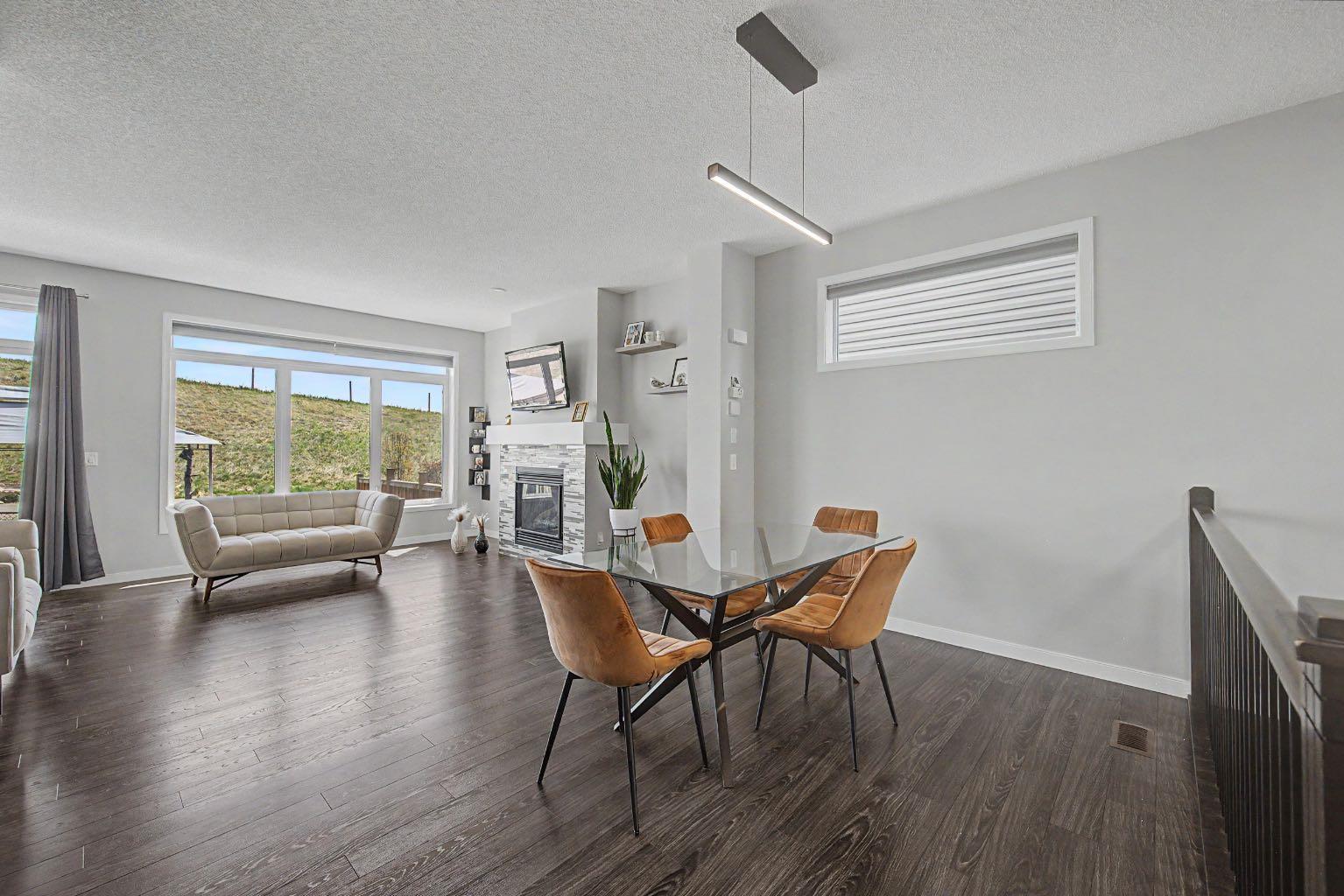 53 Fireside Crescent 