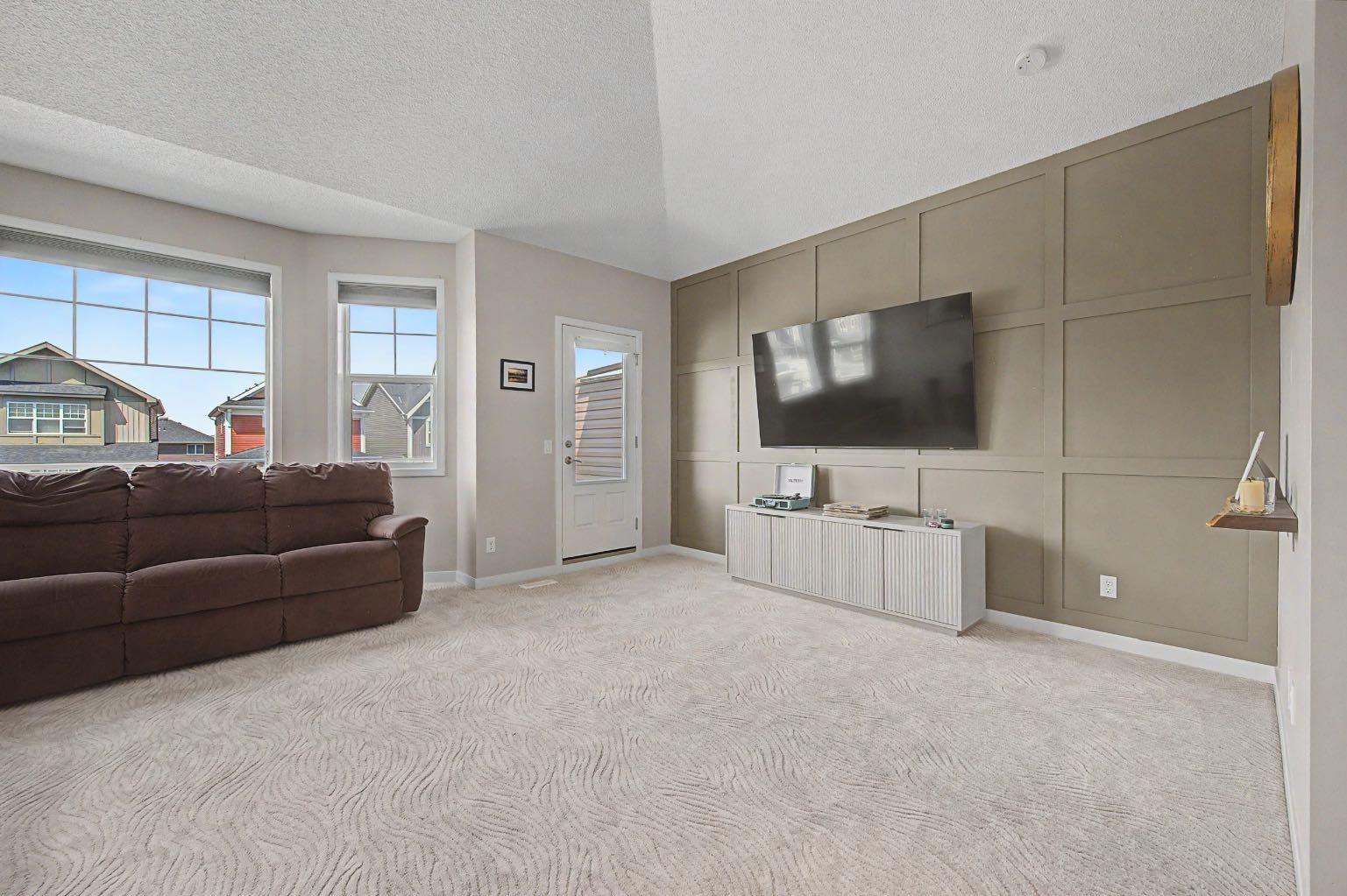 53 Fireside Crescent 