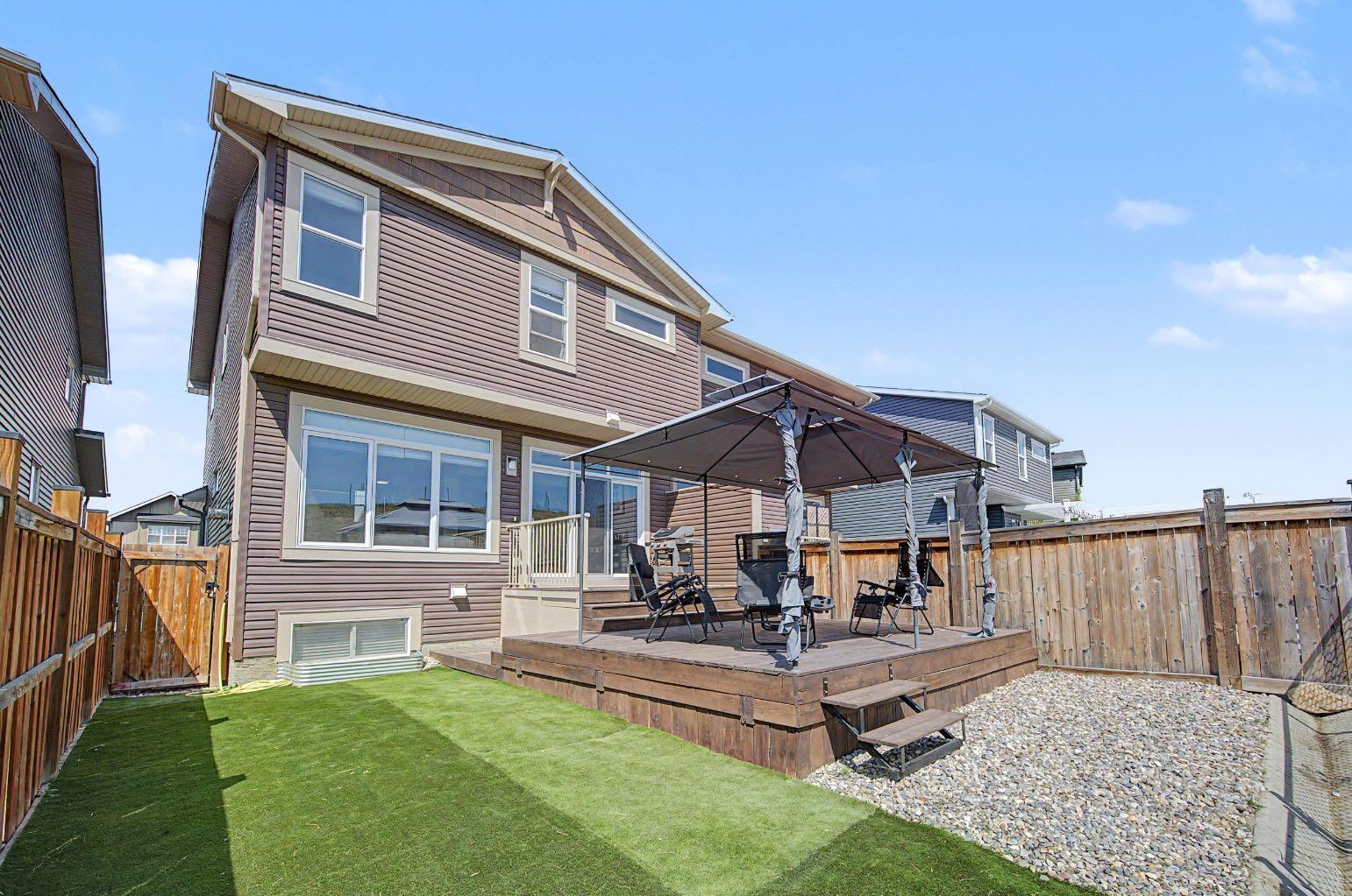 53 Fireside Crescent 