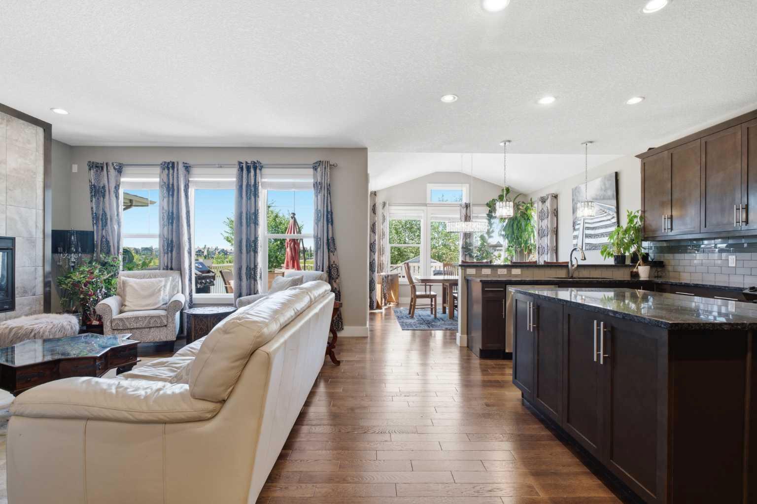 11 MARQUIS Crescent SE