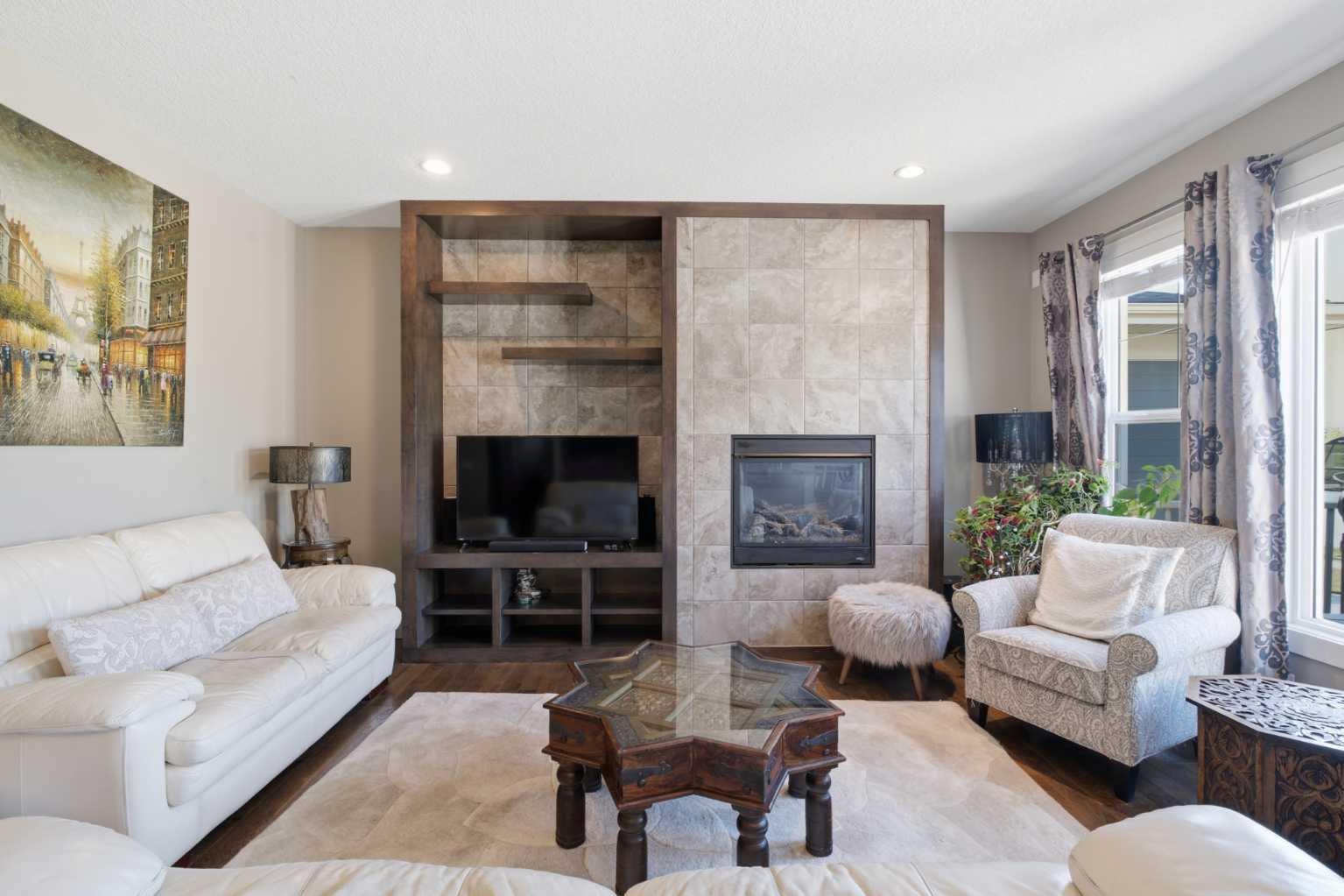 11 MARQUIS Crescent SE