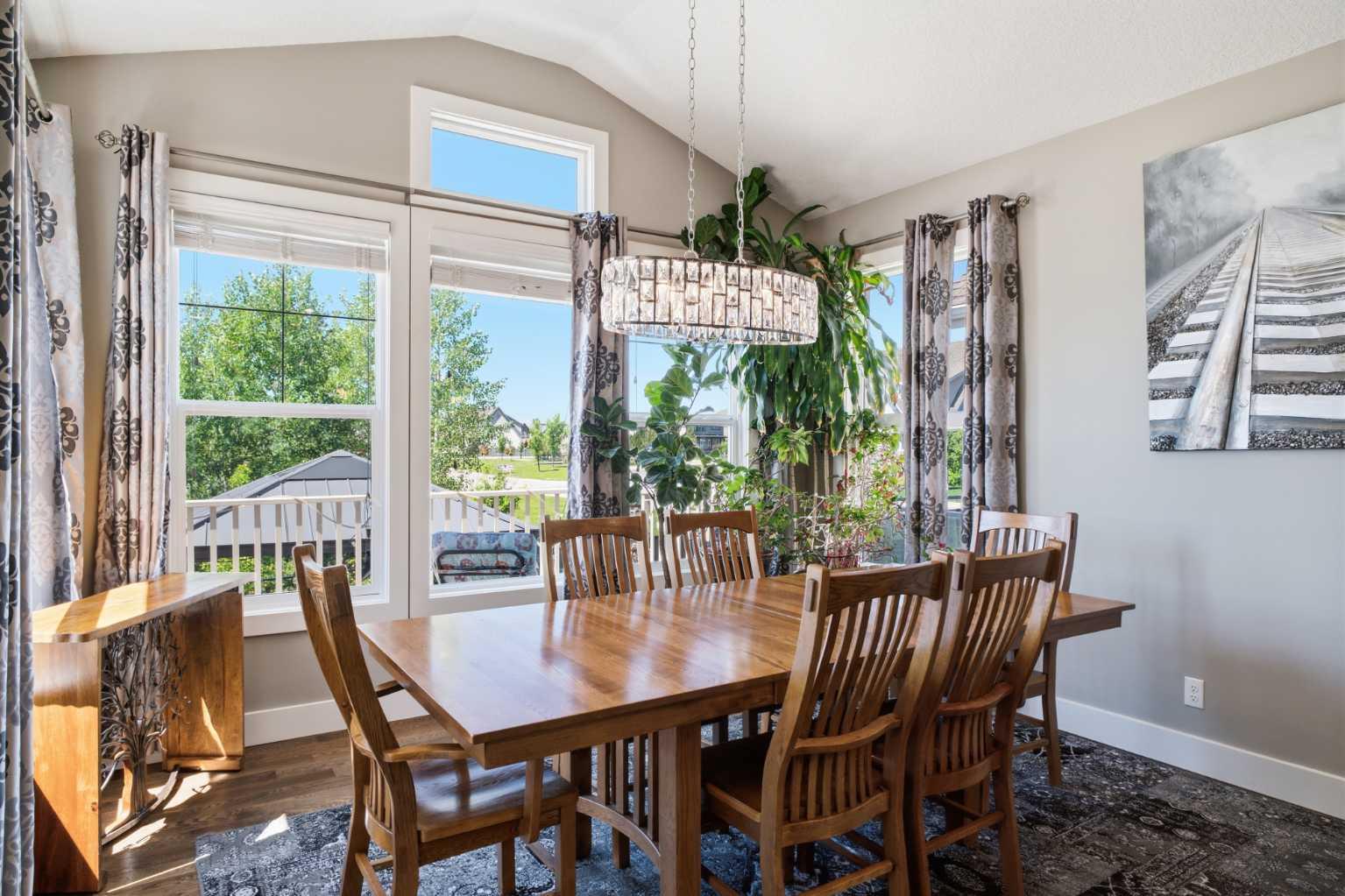 11 MARQUIS Crescent SE