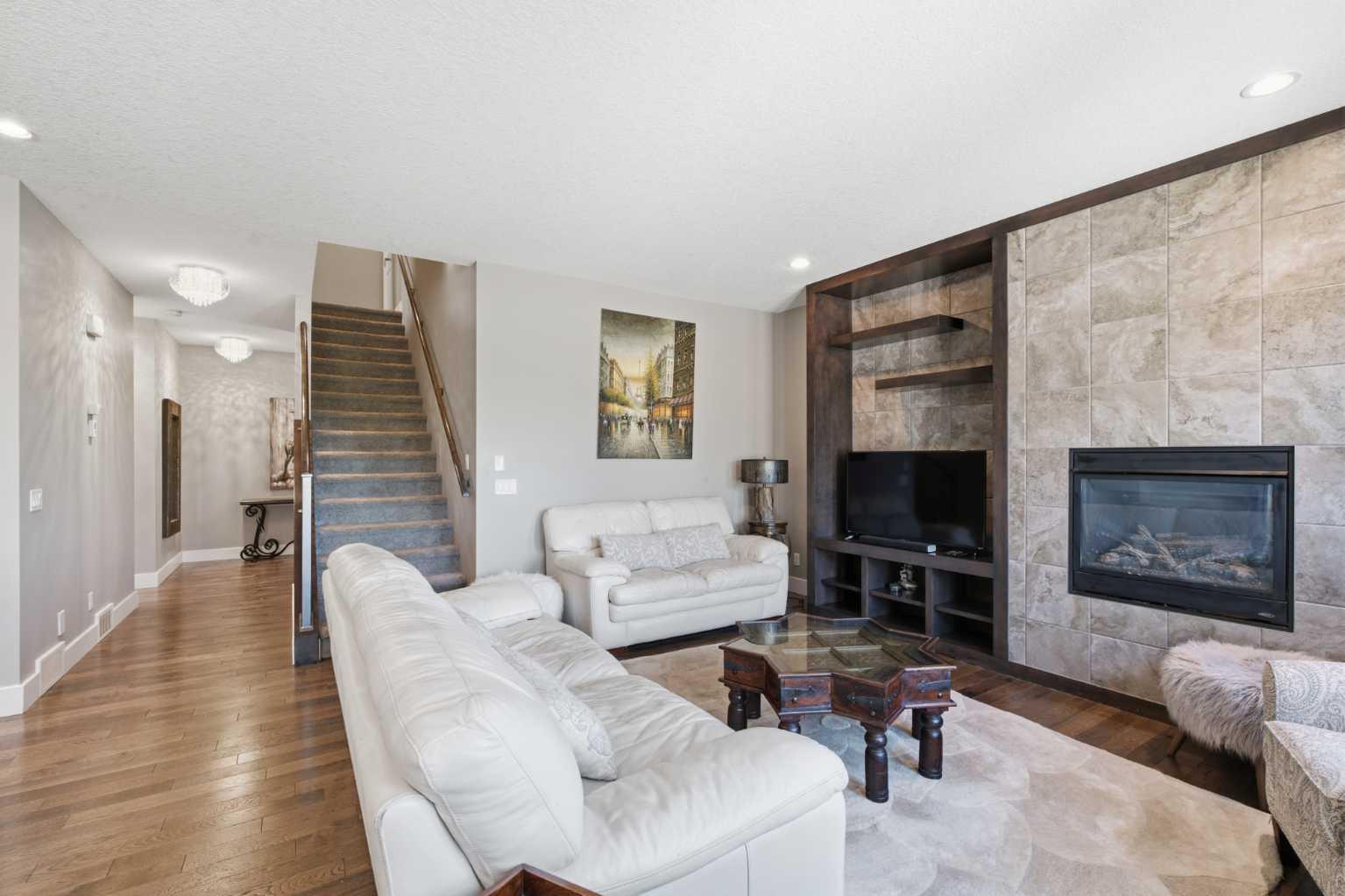 11 MARQUIS Crescent SE