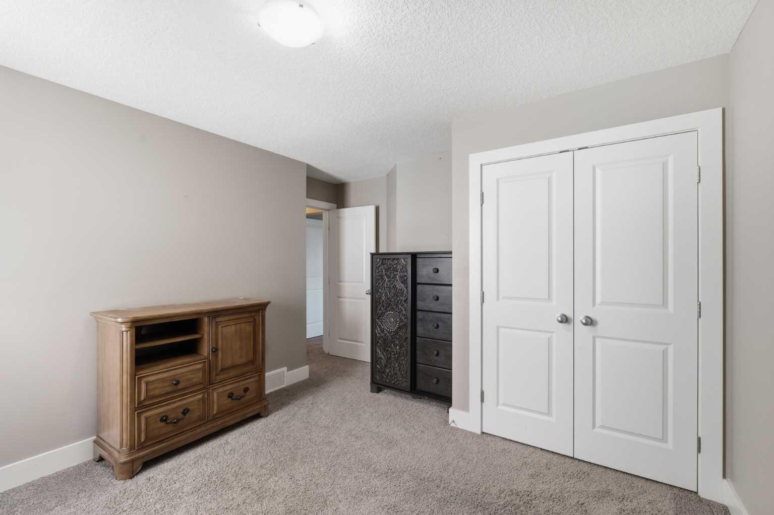 11 MARQUIS Crescent SE