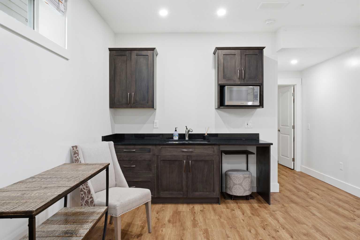 11 MARQUIS Crescent SE