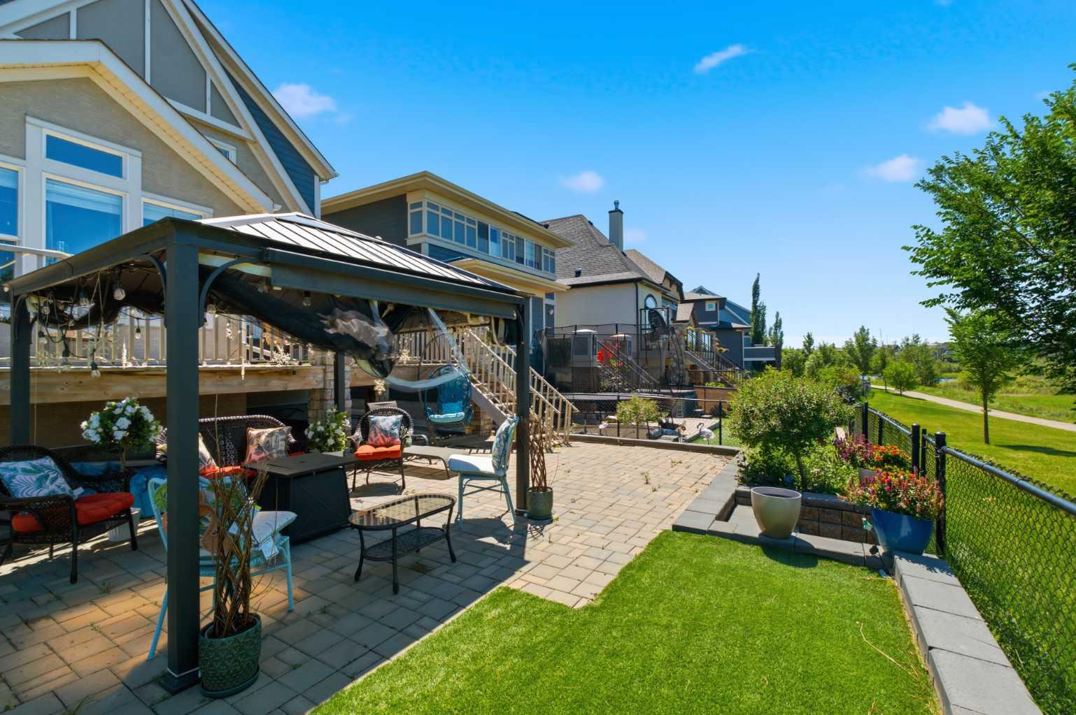 11 MARQUIS Crescent SE