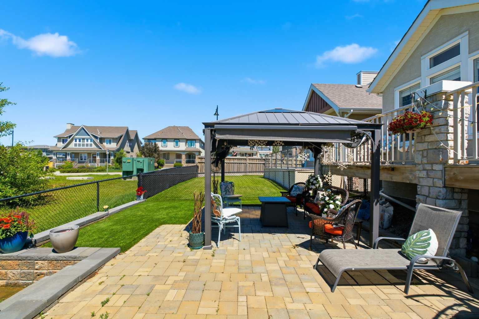 11 MARQUIS Crescent SE
