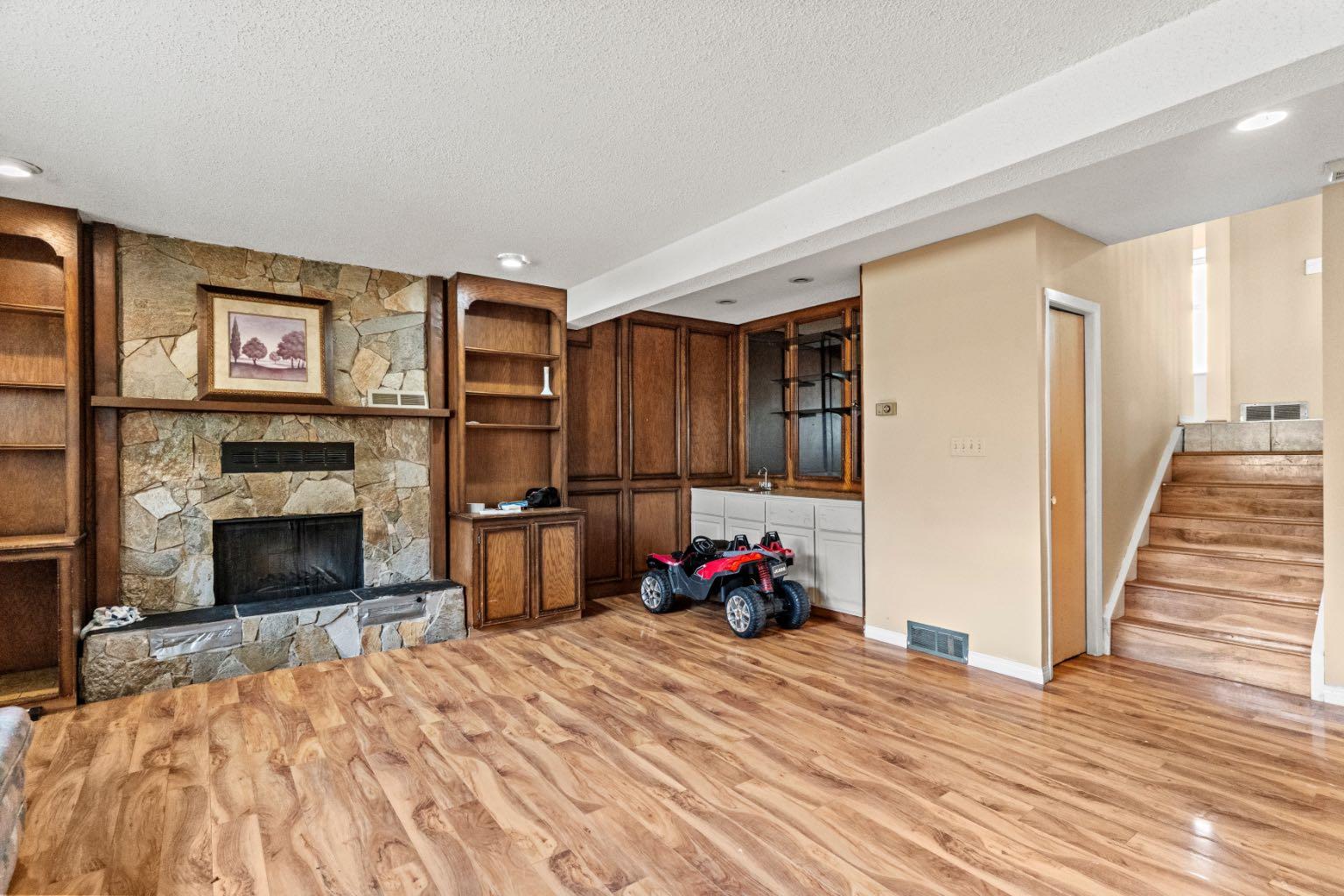 72 Templeson Way NE