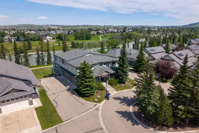 MR, 192 Crawford Drive 