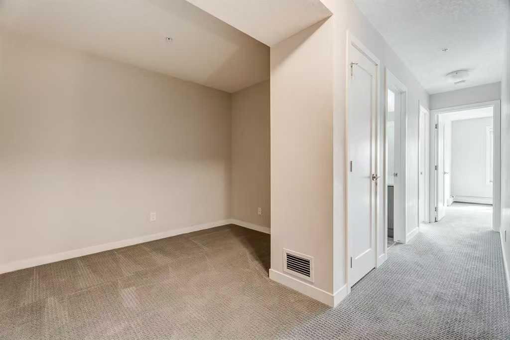 216, 10 Westpark Link SW