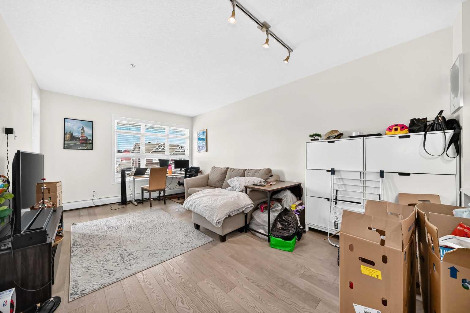 231, 25 Auburn Meadows Avenue SE