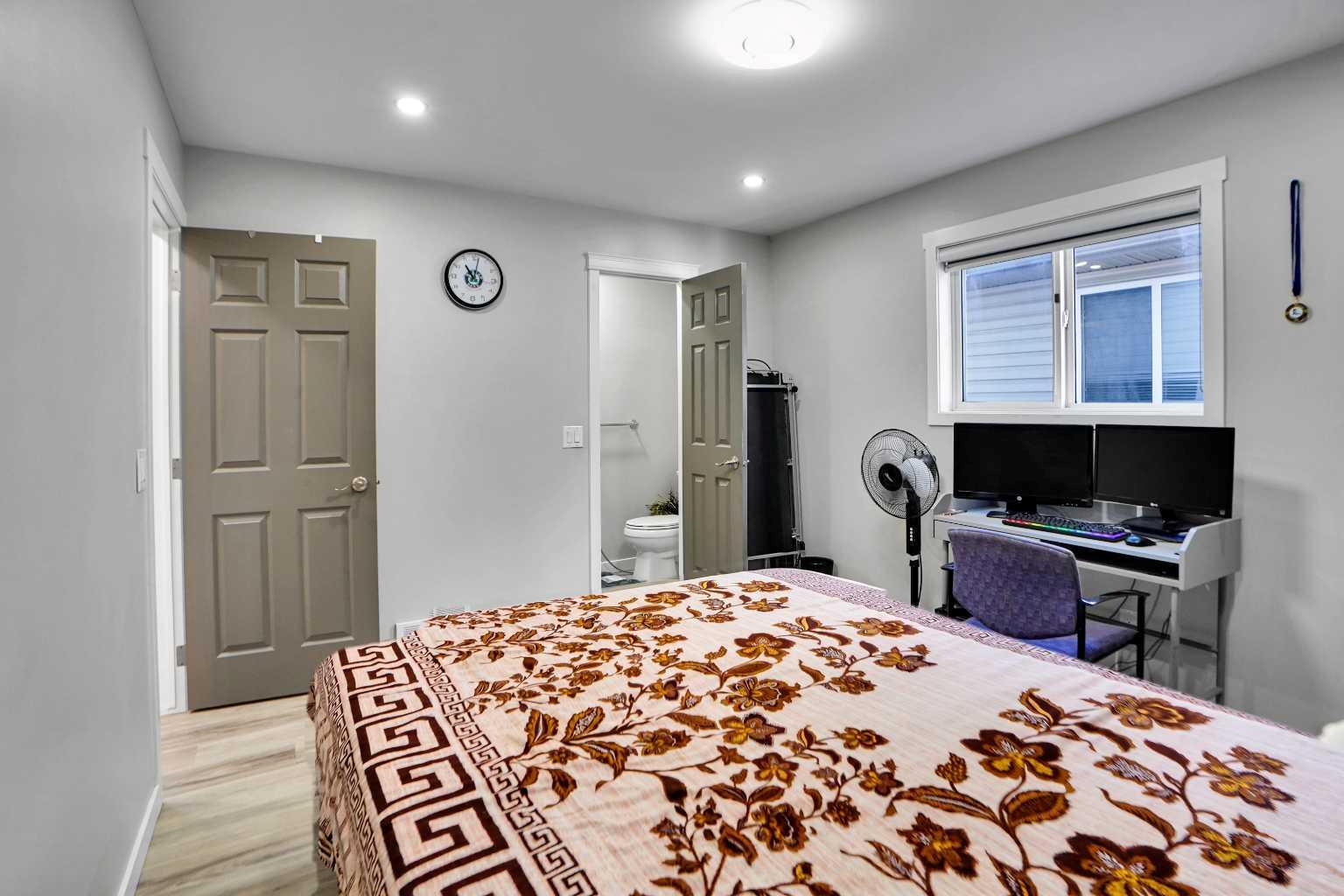 91 Copperstone Gate SE