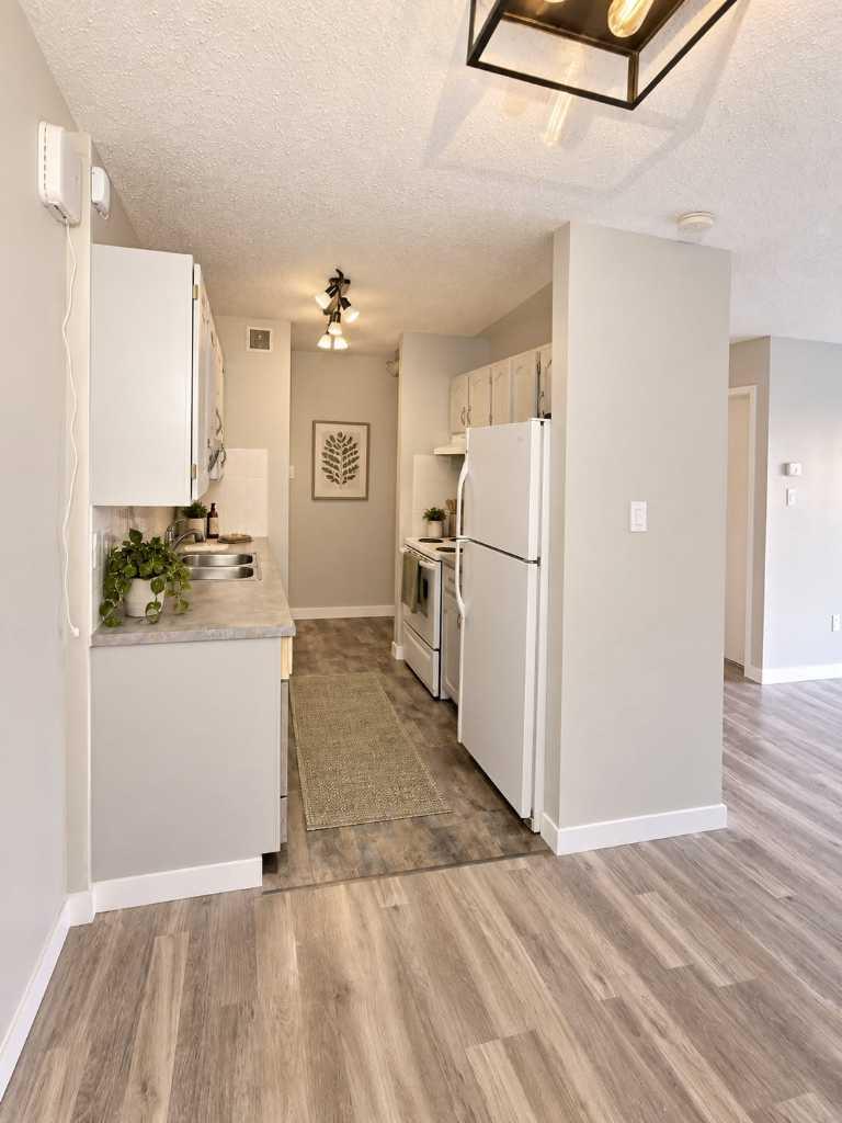 809, 8948 Elbow Drive SW