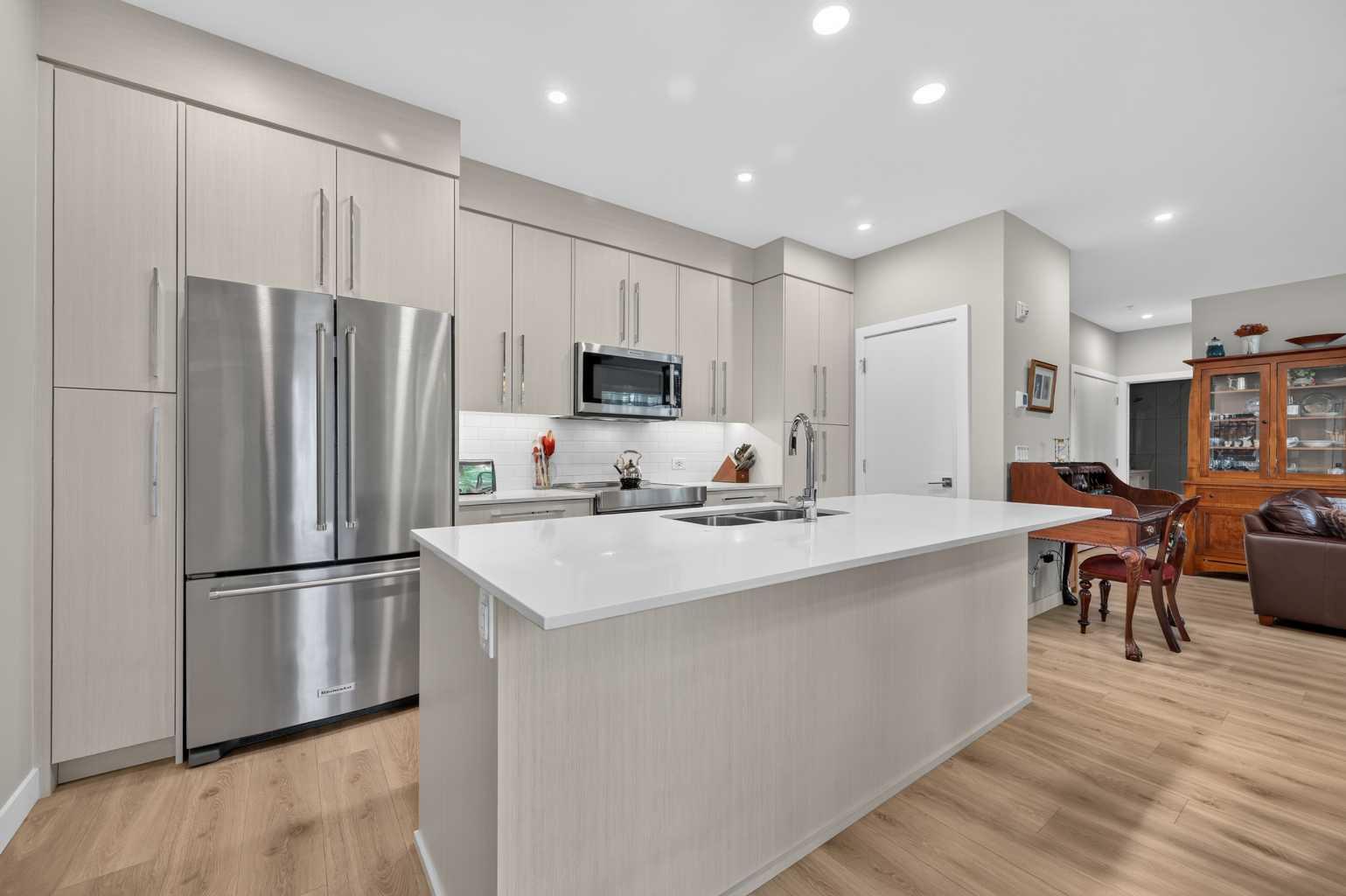 104, 383 Smith Street NW