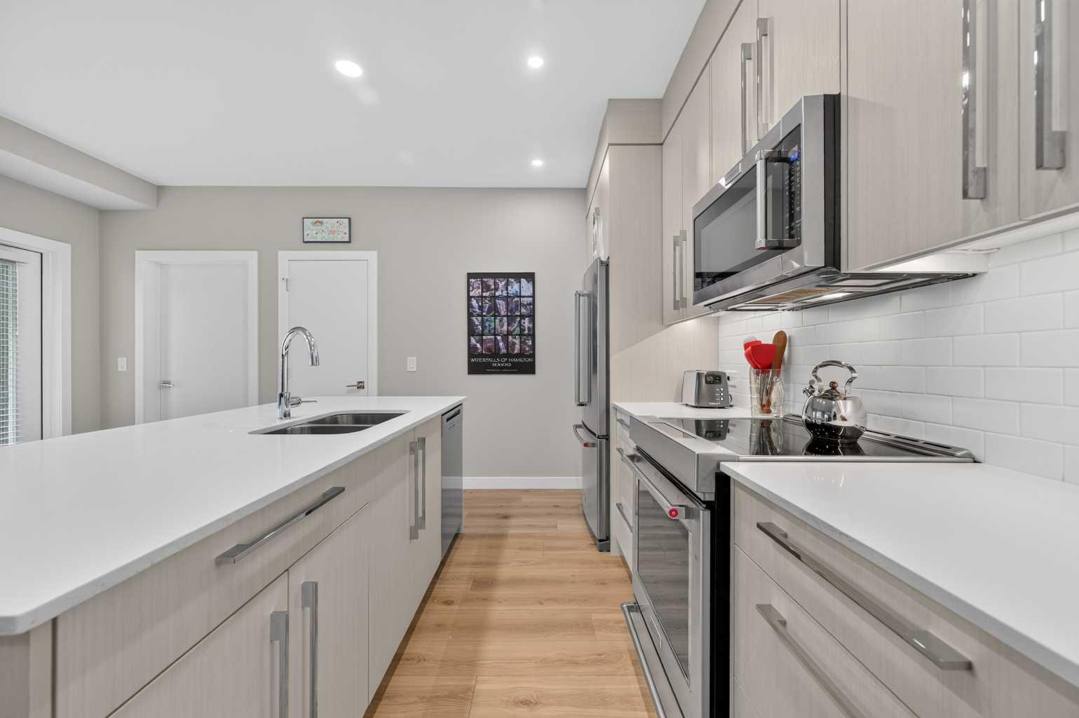 104, 383 Smith Street NW