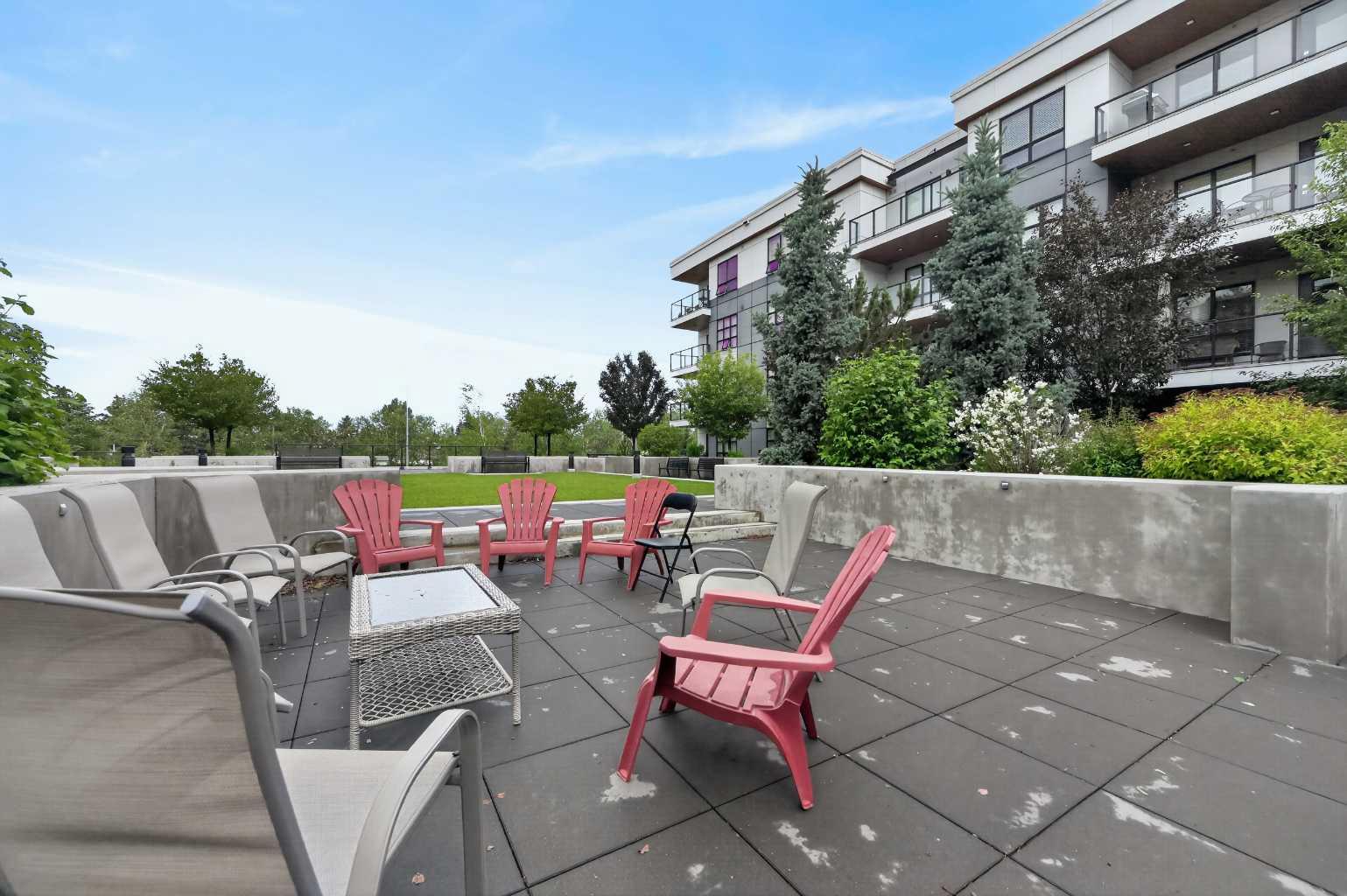 104, 383 Smith Street NW