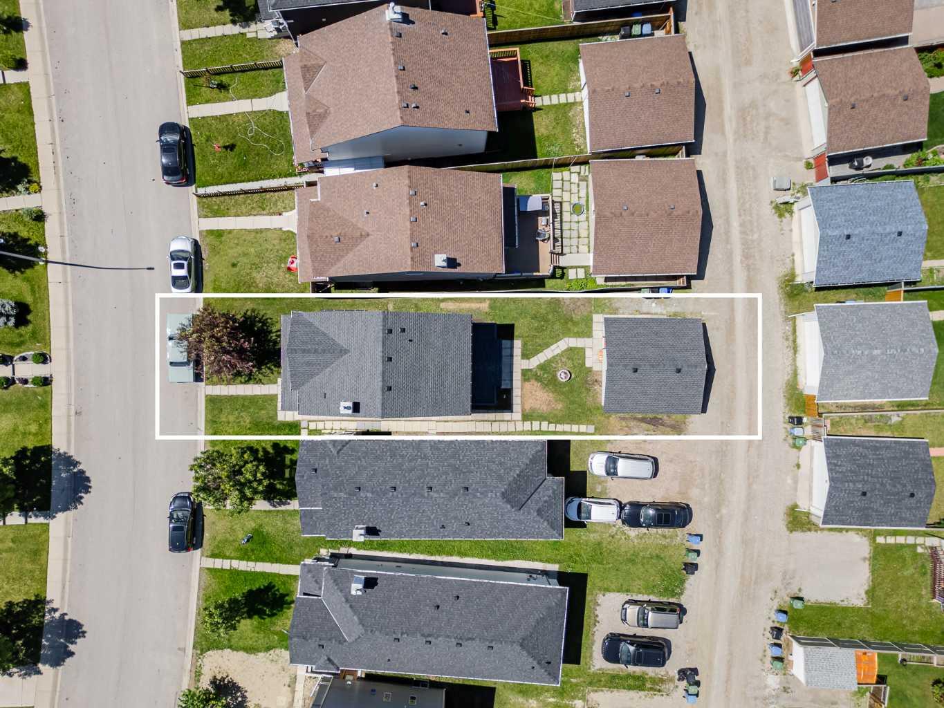 28 Saddlebrook Gardens NE