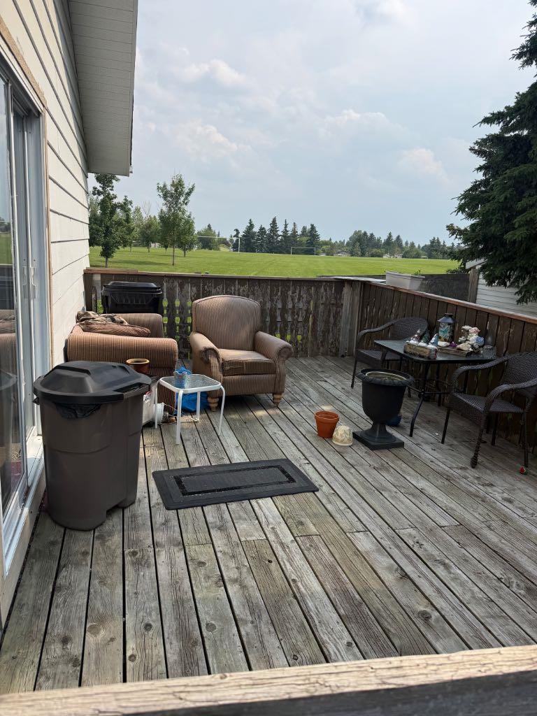 112 Huntstrom Drive NE