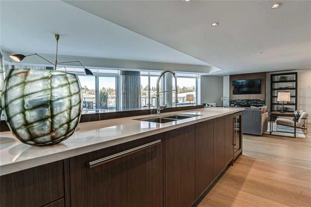 501, 128 Waterfront Court SW