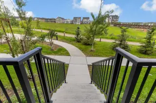 112, 40 Sage Hill Walk NW