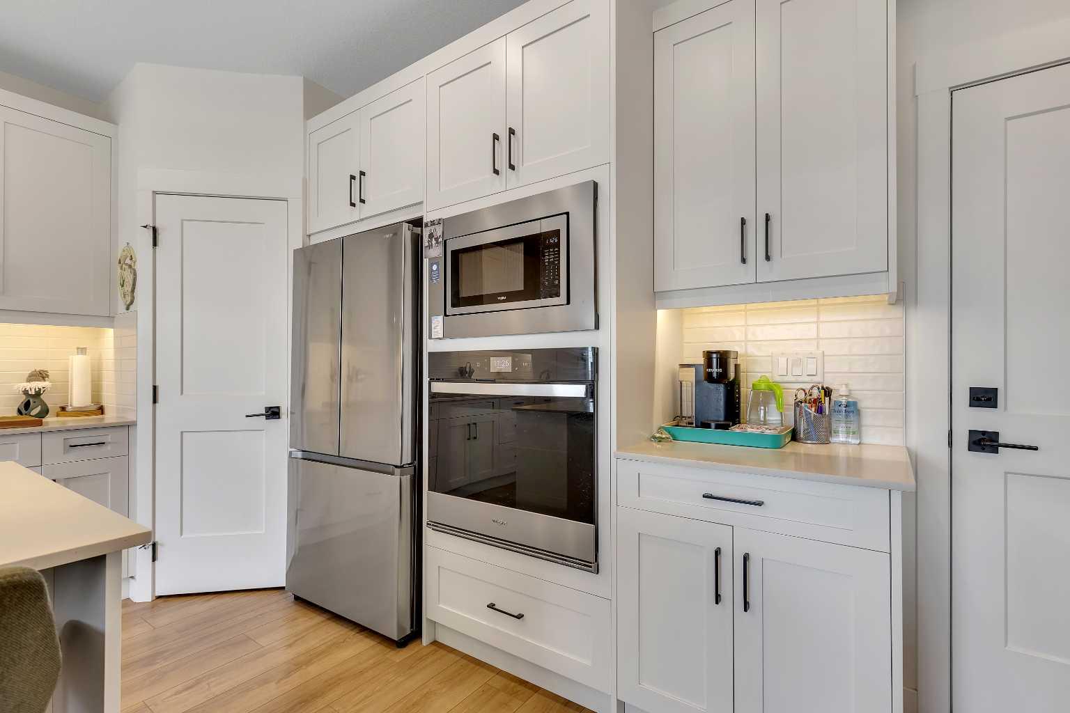 112, 40 Sage Hill Walk NW